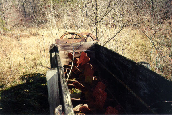 Log washer on kimberlite dike, Elliott County, Ky. 