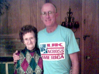 BrockAndLady.jpg (31806 bytes)