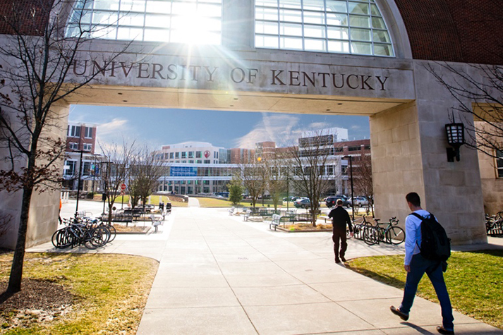 Students walking underneath UK pedway.